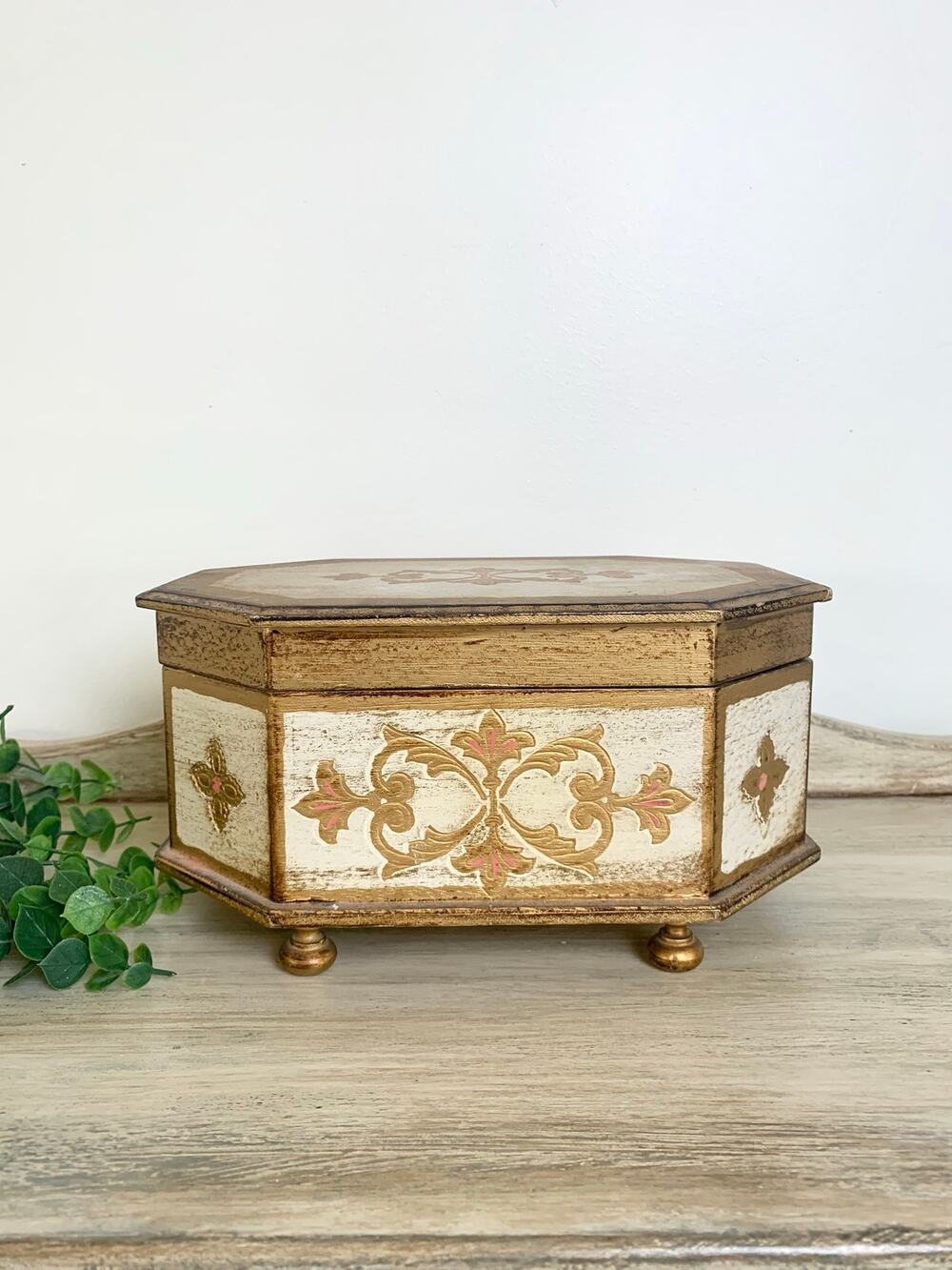 Vintage Italian Florentine Jewelry Box Music Box Hand Painted Gilt Wood Regency